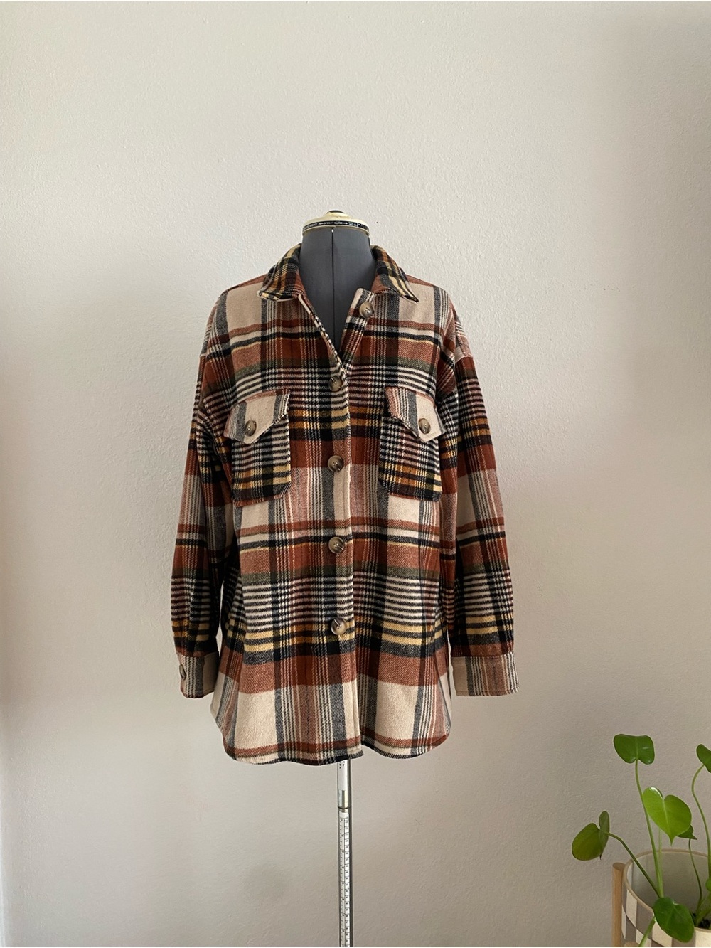 BiBi Plaid Button-Up Jacket in Brown, Cream